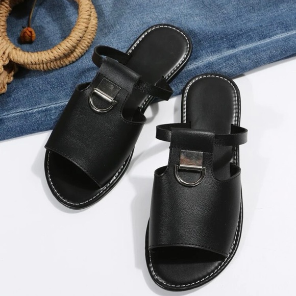 COPY - Women’s Fashion Black Metal Decor Stitch Detail Slide Sandals *NEW* - Picture 4 of 7